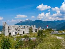 Heute ist die gesamte Burgenwelt Ehrenberg eine der größten Touristenattraktionen in der Naturparkregion Reutte. • © <a href="https://papa-wanderwolle.jimdofree.com/2020/10/06/burgenrunde-auf-dem-ehrenberg/" target="_blank">Wolfgang Berres auf papa.wanderwolle</a>